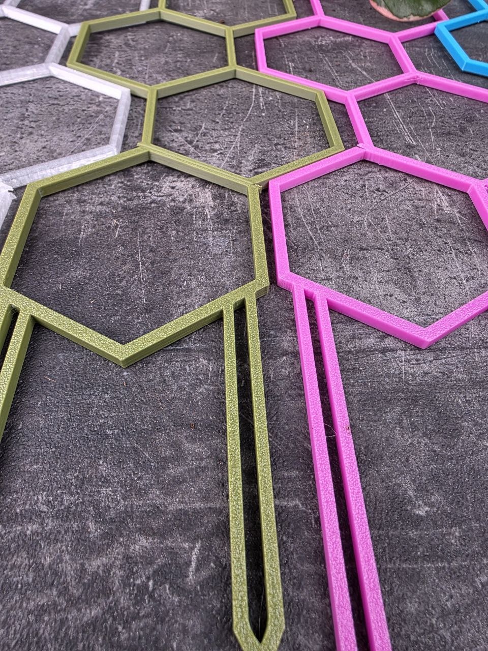 Opora mřížka 3D tisk růžová na drobné šlahounky, velikost 50 cm