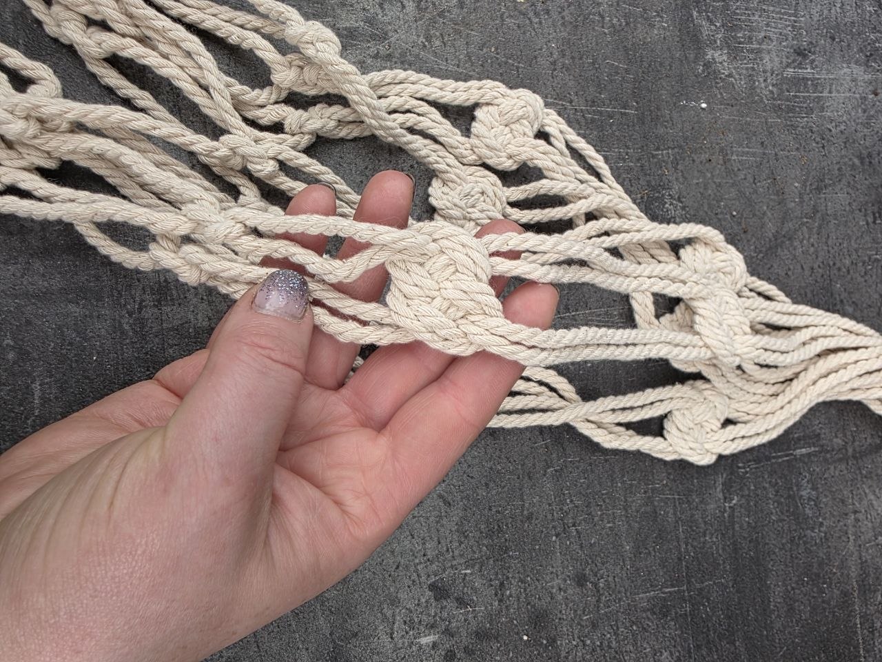 Macrame závěs krémový