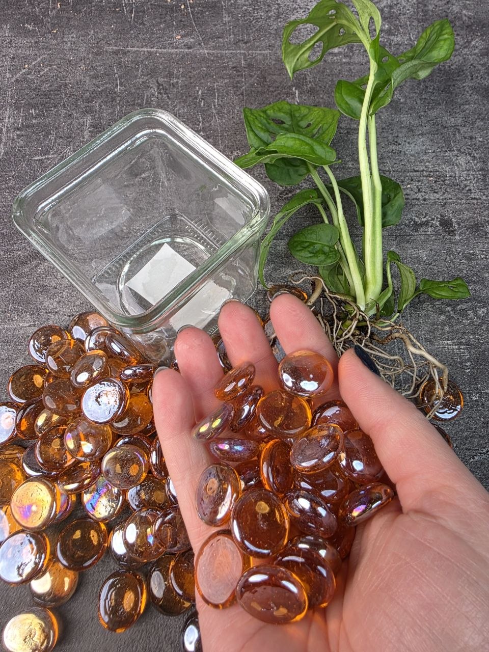 Skleněné oblázky dekorační 600 g